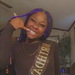 Meet your Posher, Lanavia